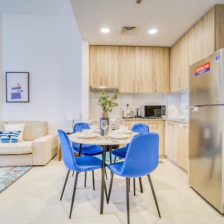 Sophisticated 1Br At Town Square Rawda Dubailand By Deluxe Holiday Homes Bagian luar foto