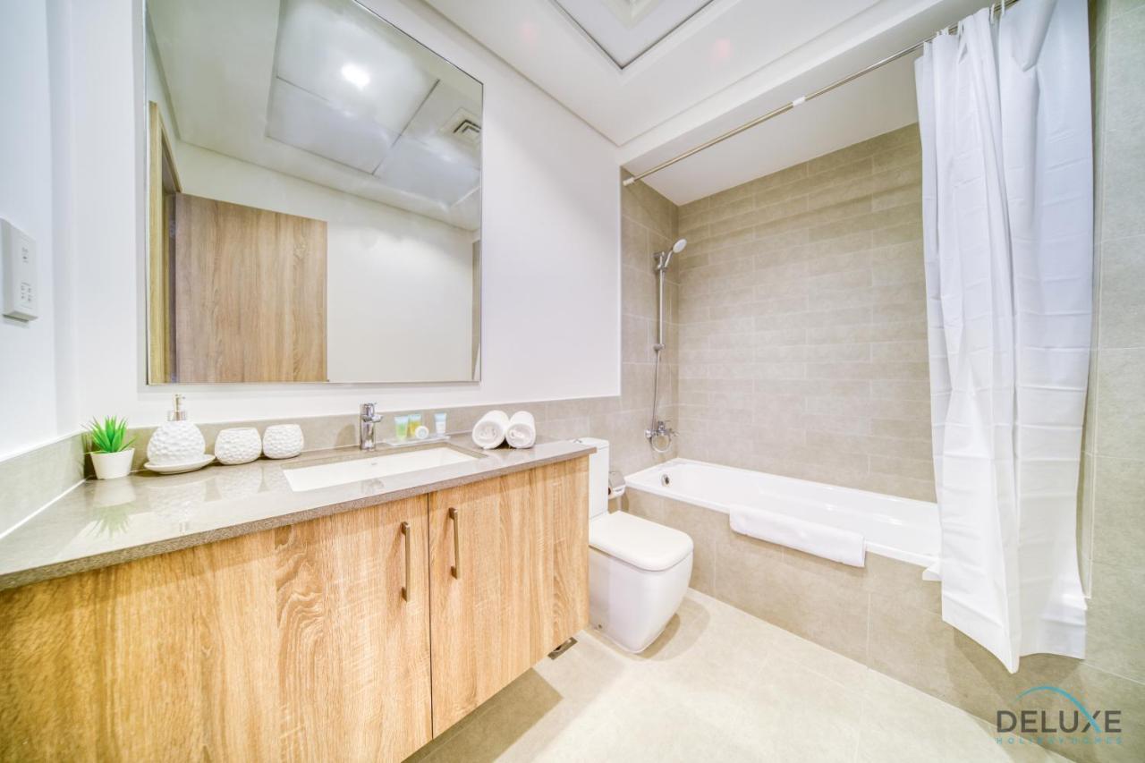 Sophisticated 1Br At Town Square Rawda Dubailand By Deluxe Holiday Homes Bagian luar foto