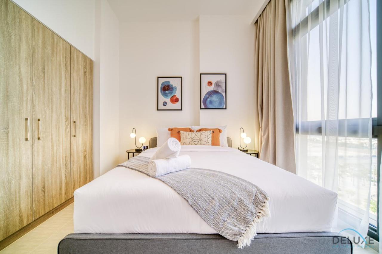 Sophisticated 1Br At Town Square Rawda Dubailand By Deluxe Holiday Homes Bagian luar foto